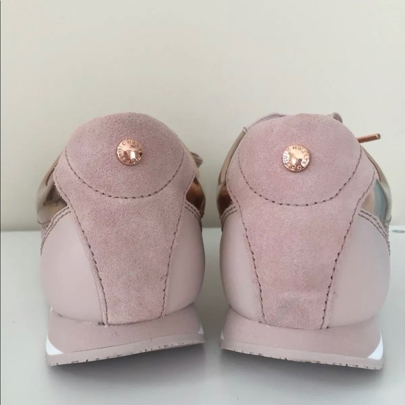 Michael Kors Maggie Trainer Sneakers Blush sz 7.5 - Picture 4 of 7